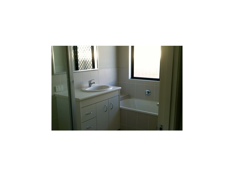 108 TAYLOR STREET, Roma QLD 4455