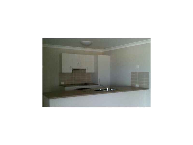 102 TAYLOR STREET, Roma QLD 4455