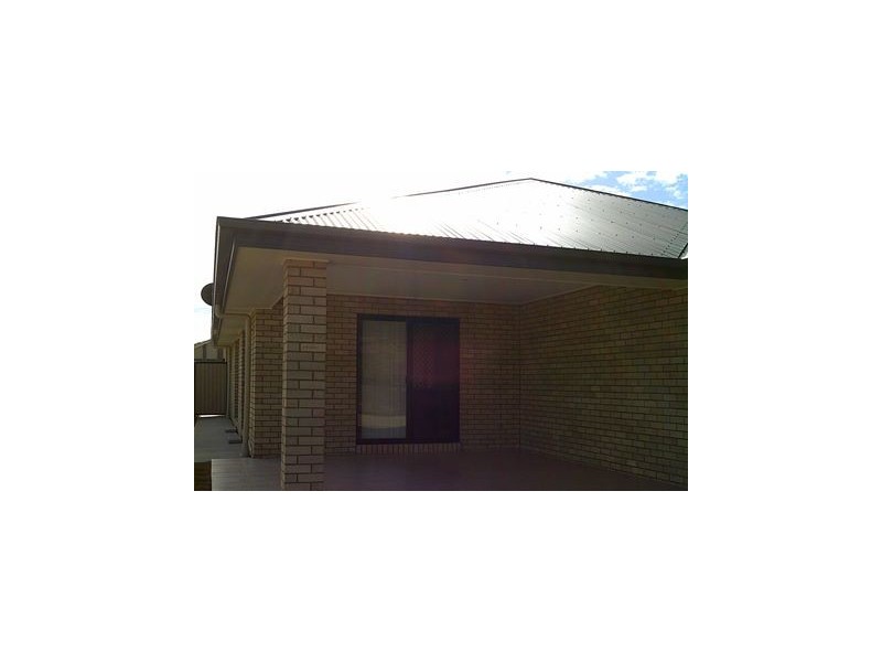 4 BEETSON DRIVE, Roma QLD 4455