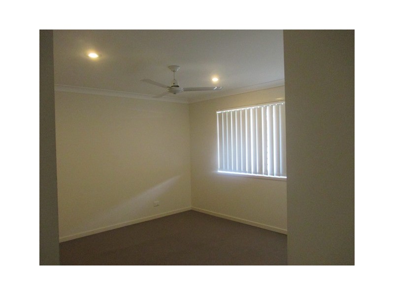 4 BEETSON DRIVE, Roma QLD 4455