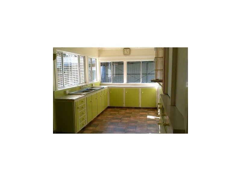 116 NORTHERN ROAD, Roma QLD 4455