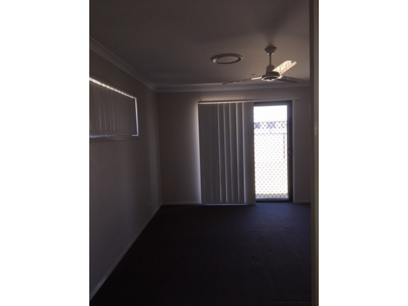 41 Howard Street, Roma QLD 4455
