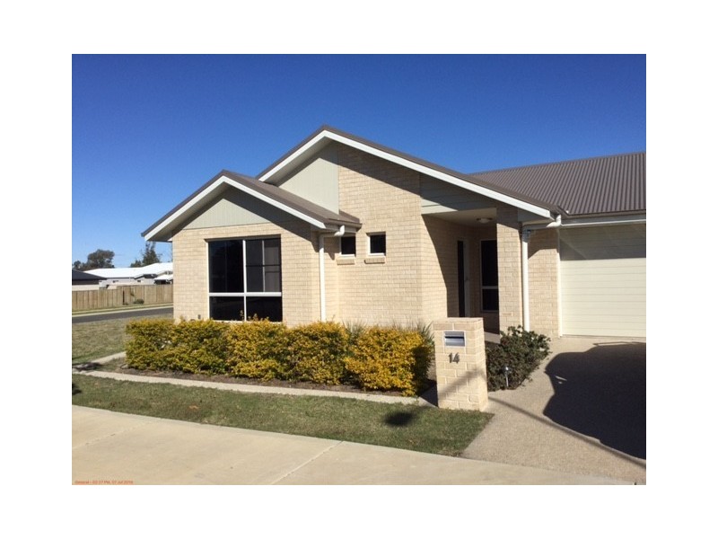 12 LOMANDRA AVENUE, Roma QLD 4455