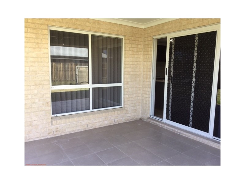 12 LOMANDRA AVENUE, Roma QLD 4455