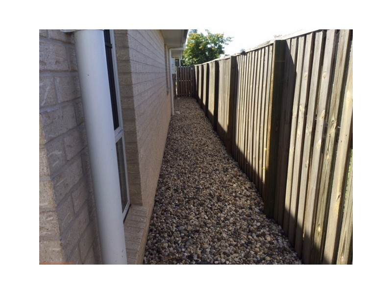 12 LOMANDRA AVENUE, Roma QLD 4455