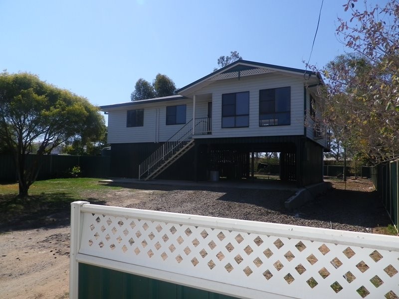 43 Derry Street, Roma QLD 4455