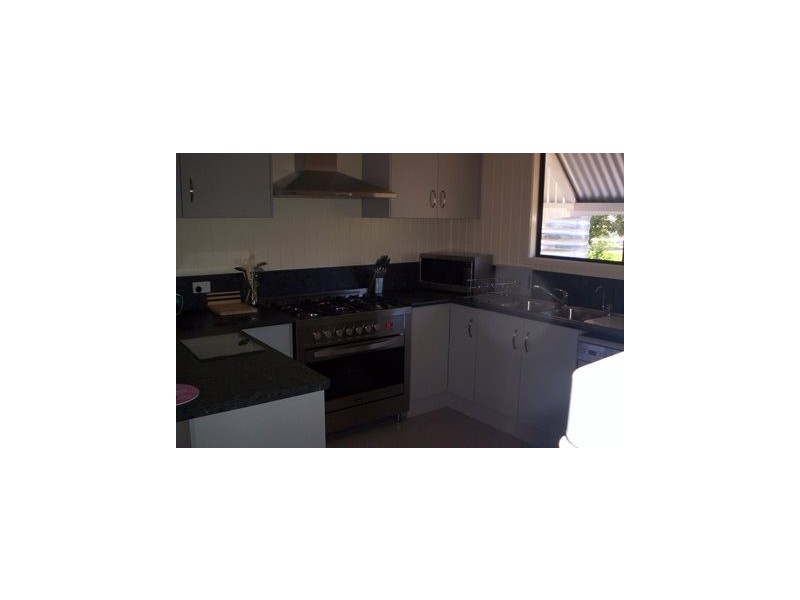 27 ALLEN STREET, Roma QLD 4455