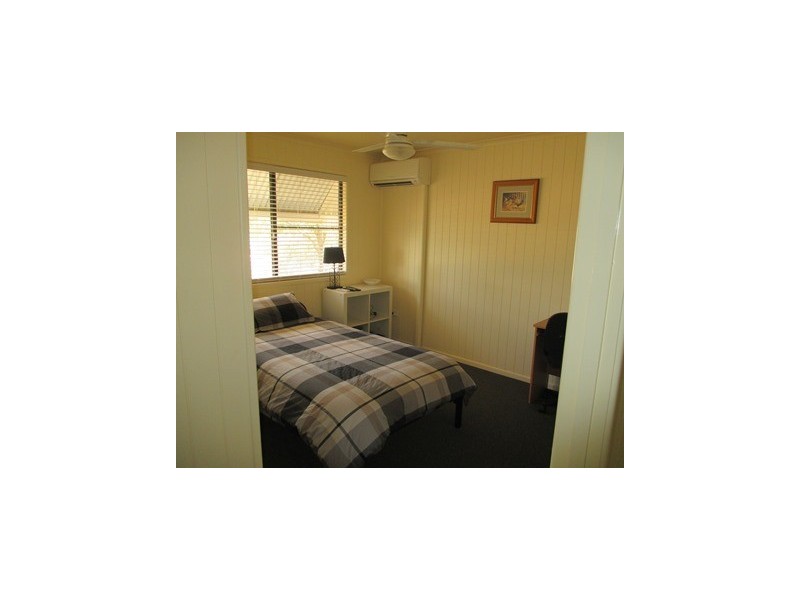 27 ALLEN STREET, Roma QLD 4455