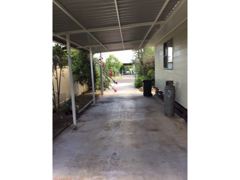 5 Robertson Street, Roma QLD 4455