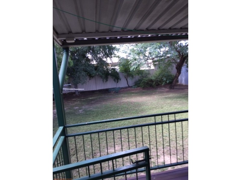 5 Robertson Street, Roma QLD 4455