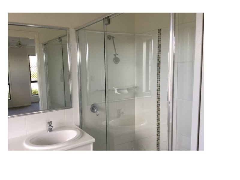 94 Taylor Street, Roma QLD 4455