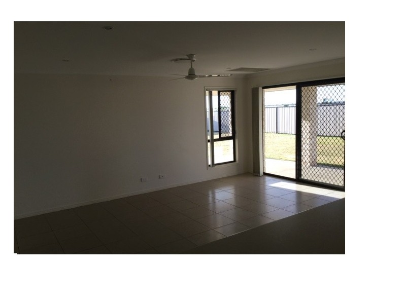 94 Taylor Street, Roma QLD 4455