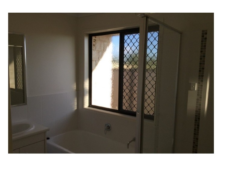 94 Taylor Street, Roma QLD 4455