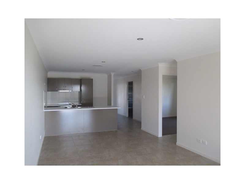 1/14 Wheeler Drive, Roma QLD 4455