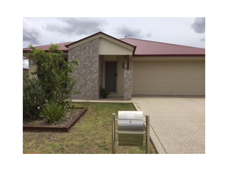 38 Wheeler Drive, Roma QLD 4455