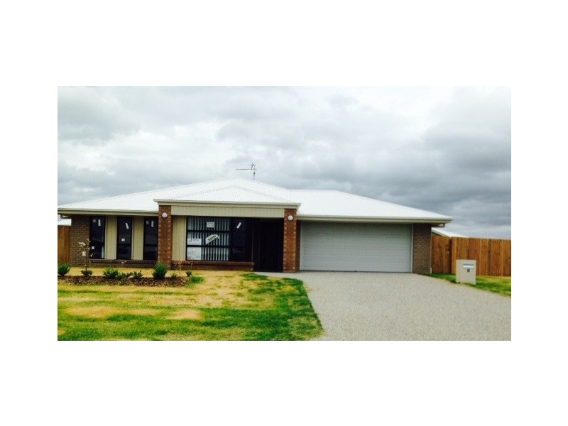 8 Olsen Court, Roma QLD 4455