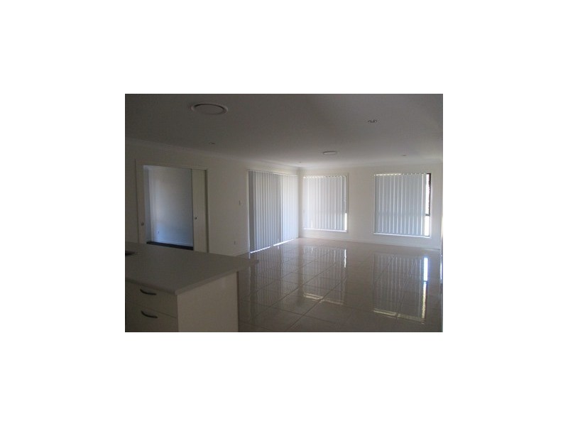 8 Olsen Court, Roma QLD 4455