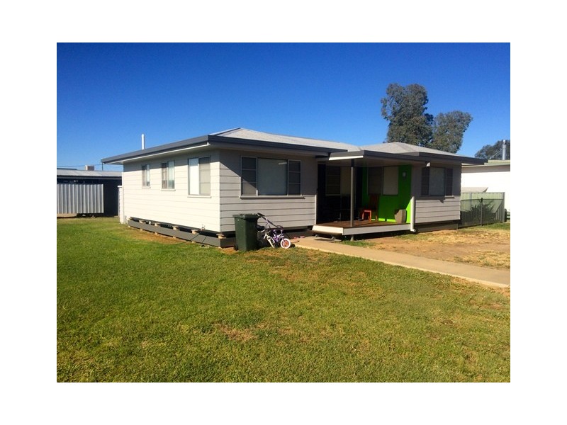 2 Hasted Street, Roma QLD 4455