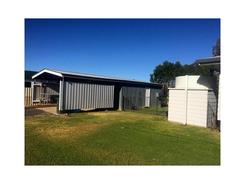 2 Hasted Street, Roma QLD 4455