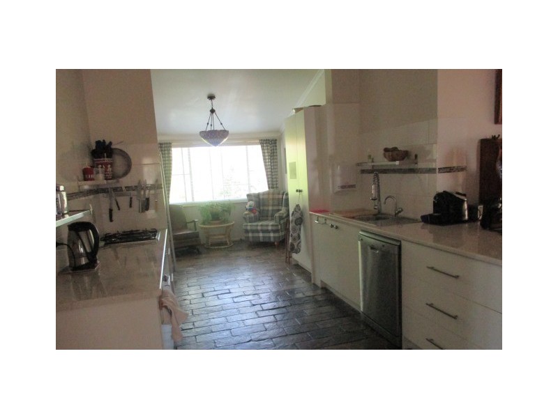 5 Arthur Street, Roma QLD 4455