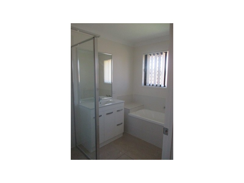 17 Wheeler Drive, Roma QLD 4455