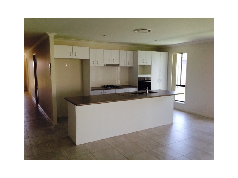 65 Wheeler Drive, Roma QLD 4455