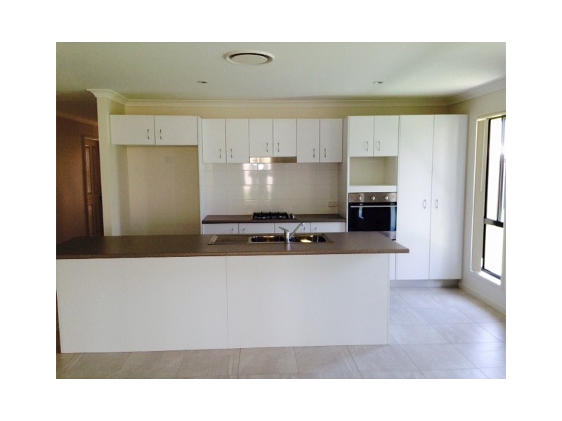 65 Wheeler Drive, Roma QLD 4455