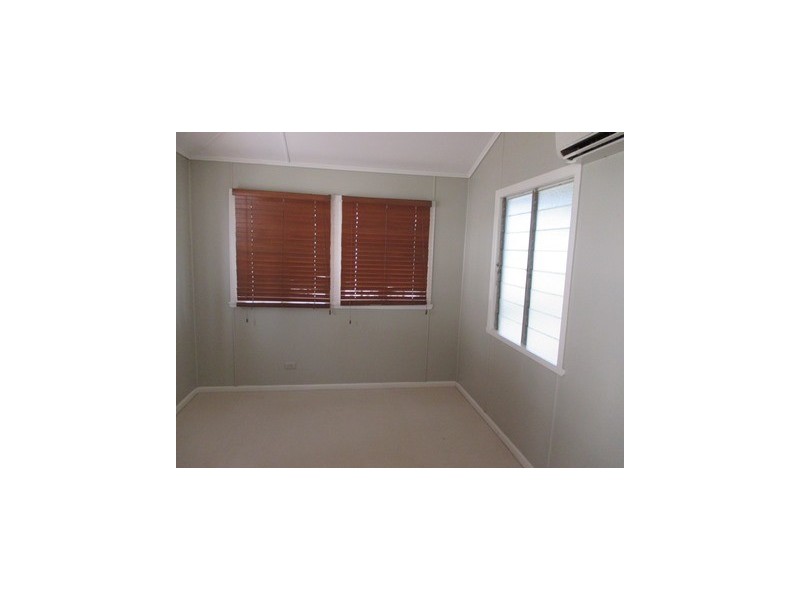 17 MAY STREET, Roma QLD 4455