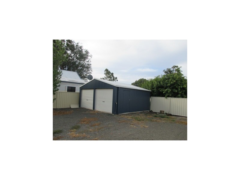 17 MAY STREET, Roma QLD 4455