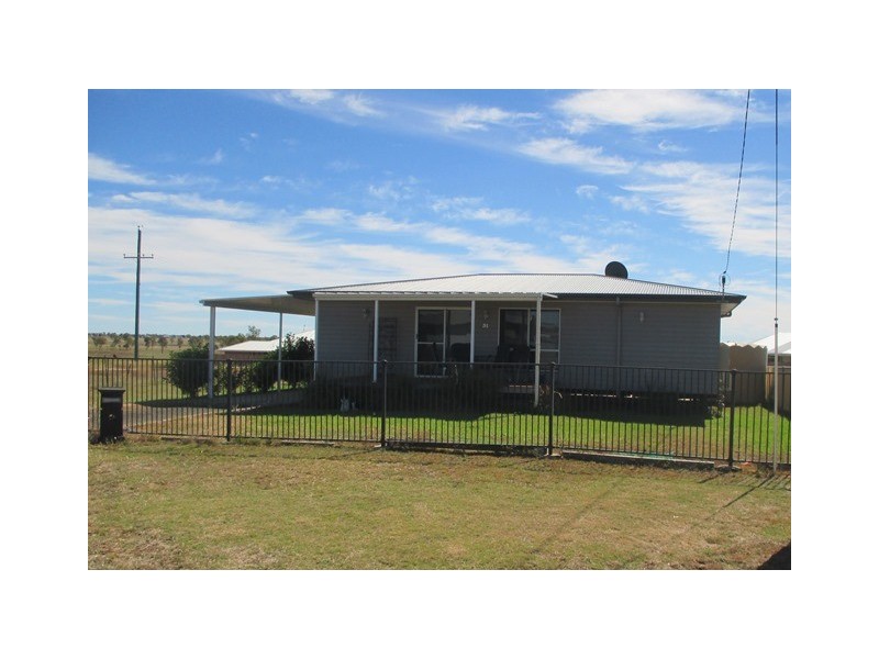31 ROBUSTA DRIVE, Roma QLD 4455