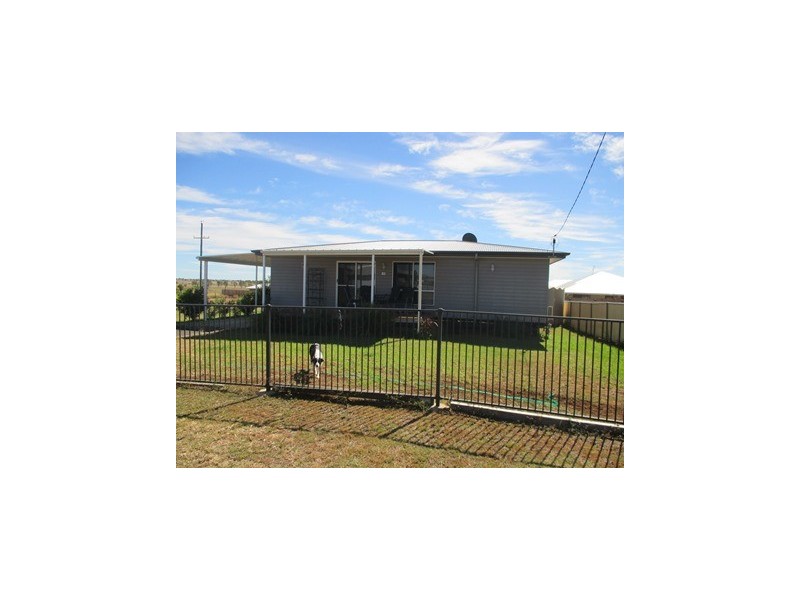 31 ROBUSTA DRIVE, Roma QLD 4455