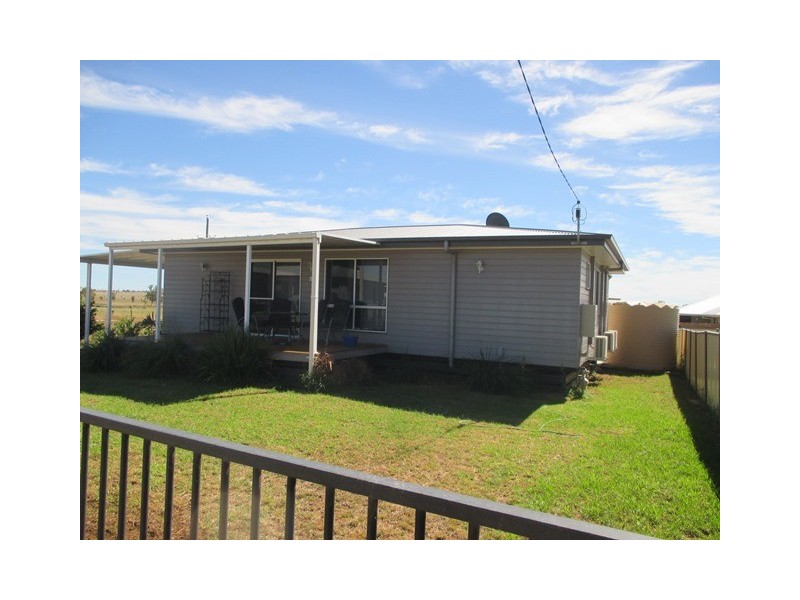 31 ROBUSTA DRIVE, Roma QLD 4455