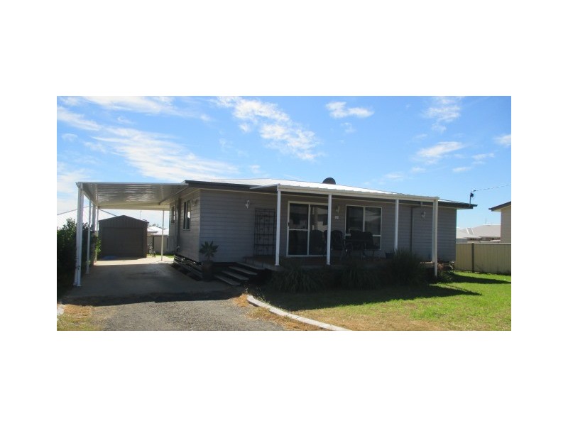 31 ROBUSTA DRIVE, Roma QLD 4455