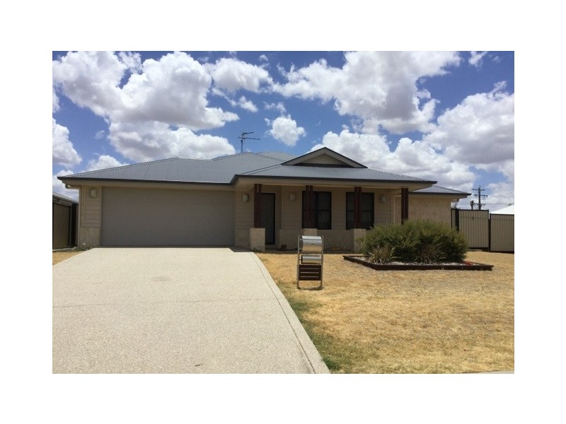 3 Wheeler Drive, Roma QLD 4455