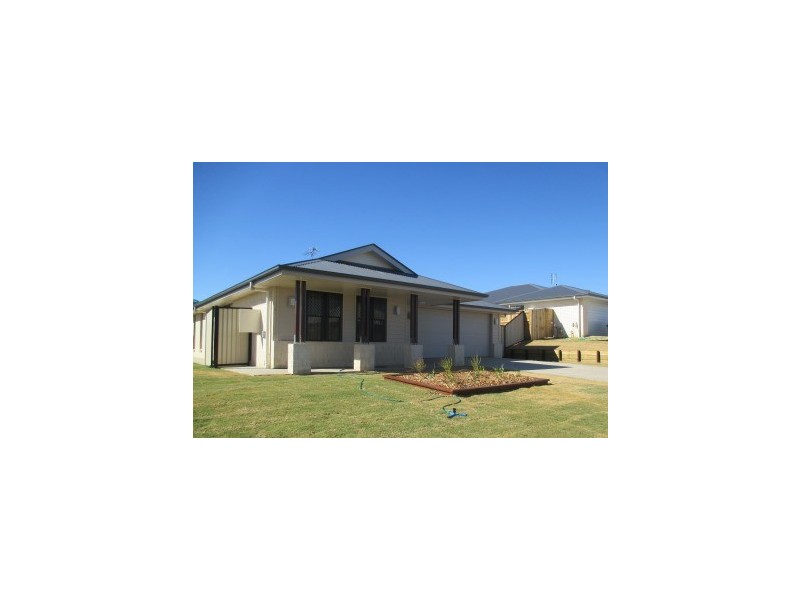 8 Dobel Way, Roma QLD 4455