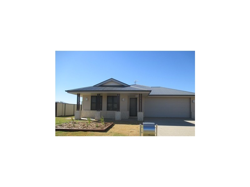 8 Dobel Way, Roma QLD 4455