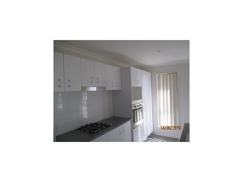 8 Dobel Way, Roma QLD 4455