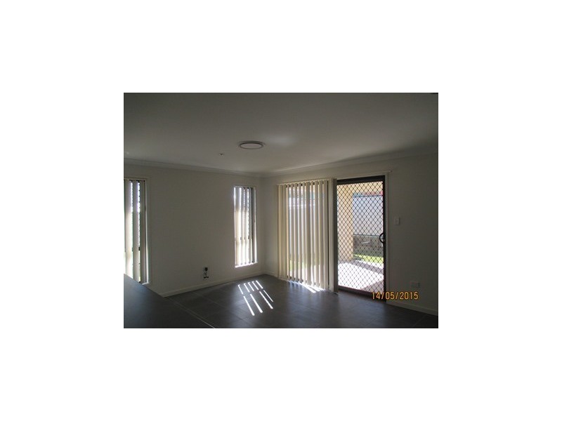 8 Dobel Way, Roma QLD 4455