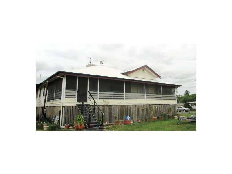 7 WILLIAM STREET, Roma QLD 4455