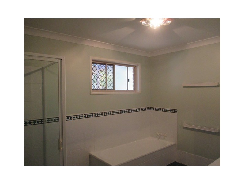 8-10 ELANORA AVE, Roma QLD 4455
