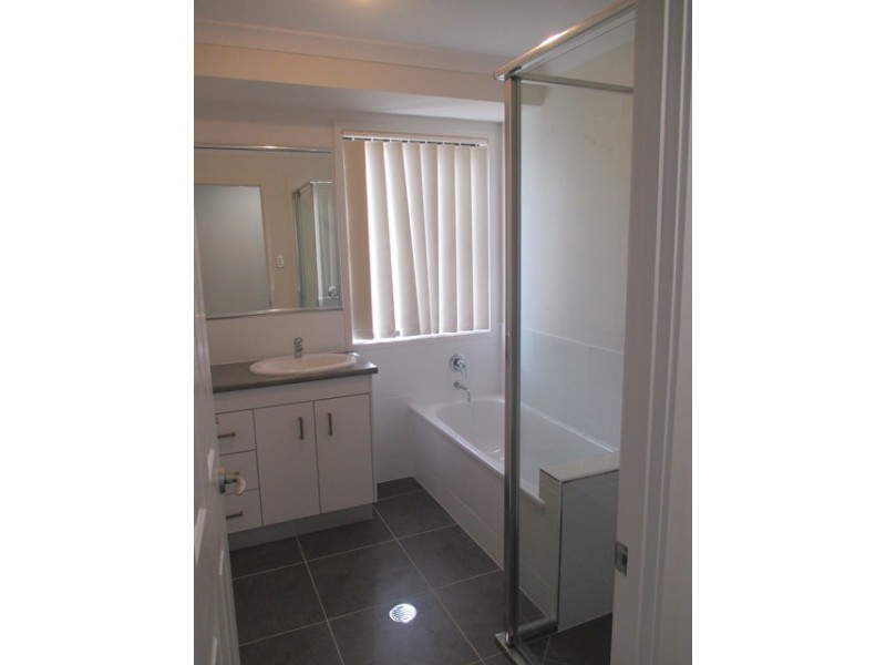 9 Wheeler Drive, Roma QLD 4455