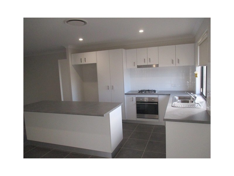 9 Wheeler Drive, Roma QLD 4455