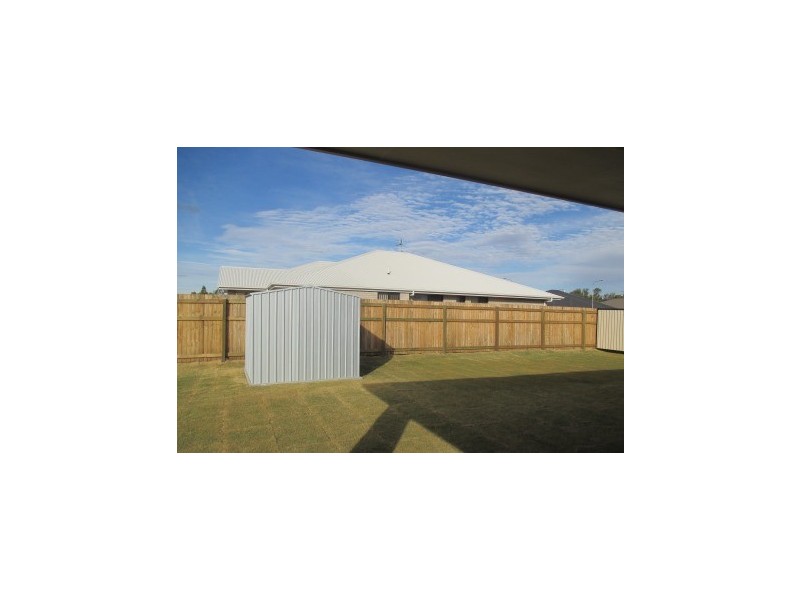 9 Wheeler Drive, Roma QLD 4455
