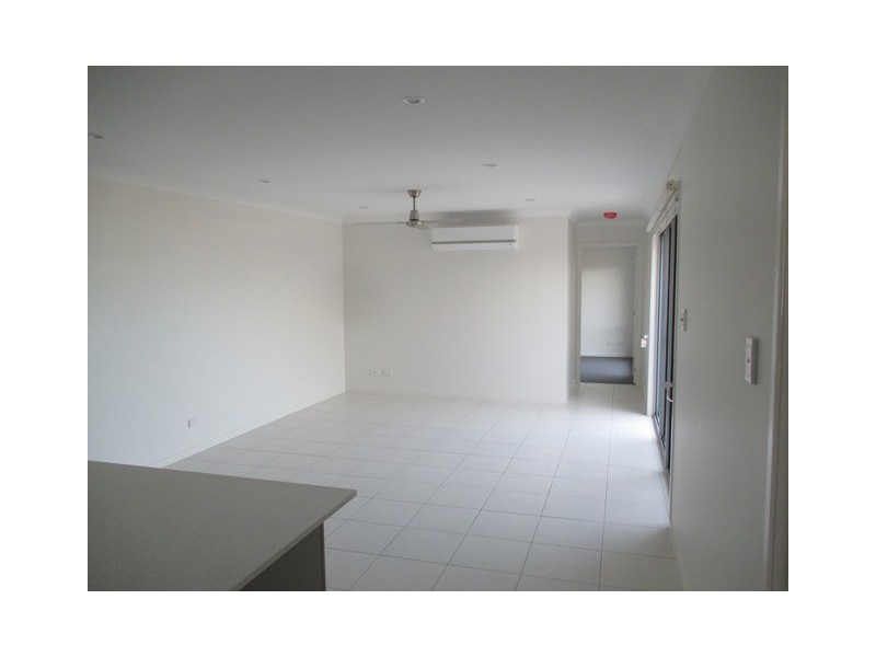 Unit 2/42 Wheeler Drive, Roma QLD 4455