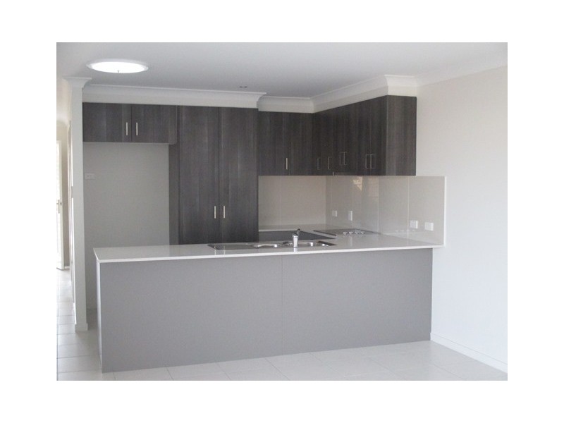 Unit 2/42 Wheeler Drive, Roma QLD 4455