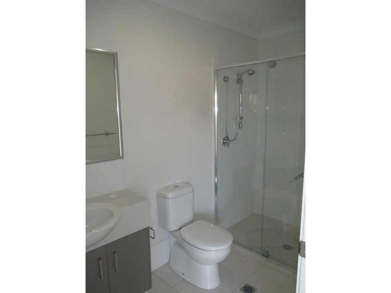 Unit 2/42 Wheeler Drive, Roma QLD 4455
