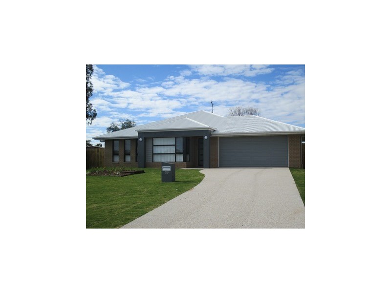 19 Highview Close, Roma QLD 4455