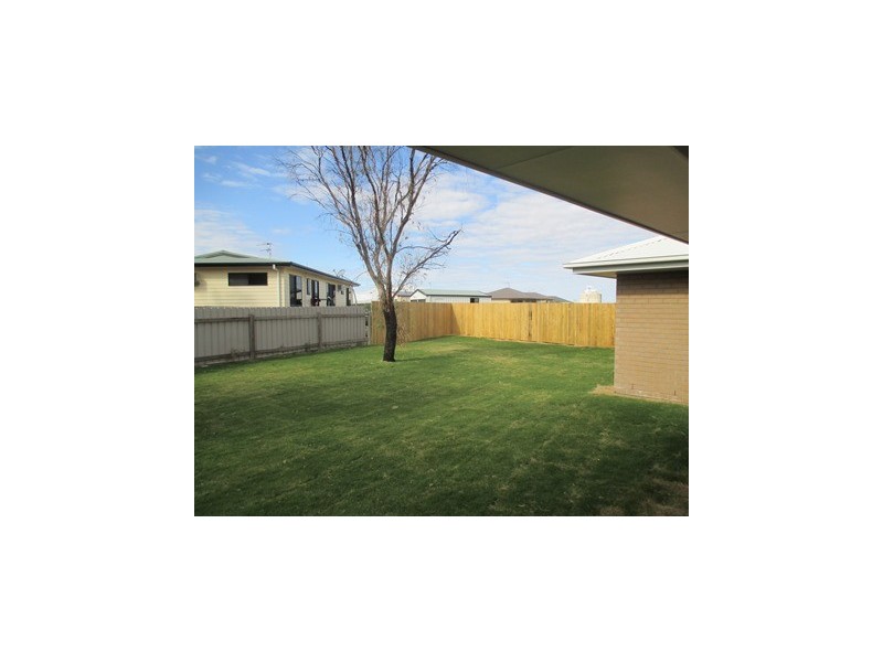 19 Highview Close, Roma QLD 4455