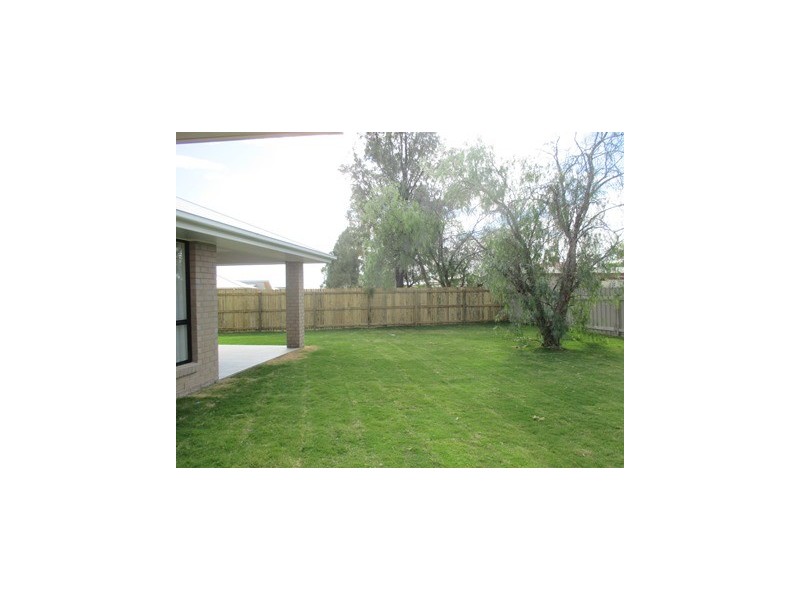 19 Highview Close, Roma QLD 4455