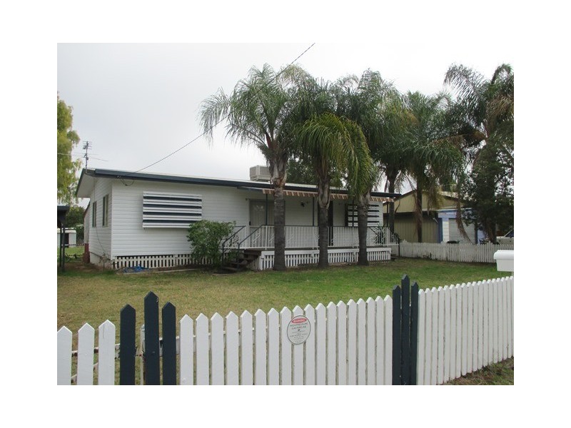 17 LEWIS STREET, Roma QLD 4455